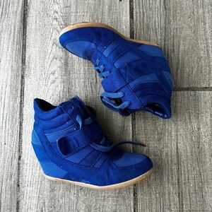 Wild Diva Blue Wedge High-Top Sneakers | Size 6